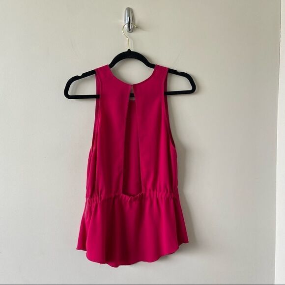 Aritzia-wilfred Raspberry Keyhole Back Peplum Tank Blouse (Size:Small) - Picture 7 of 10